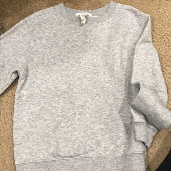 Light sweater - Picture 1 of 4